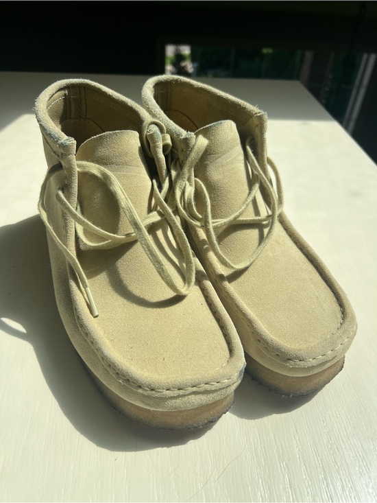 Clarks Other - Clarks Wallabee Boots US M 10 Khaki Beige Suede Mid Men's Shoes